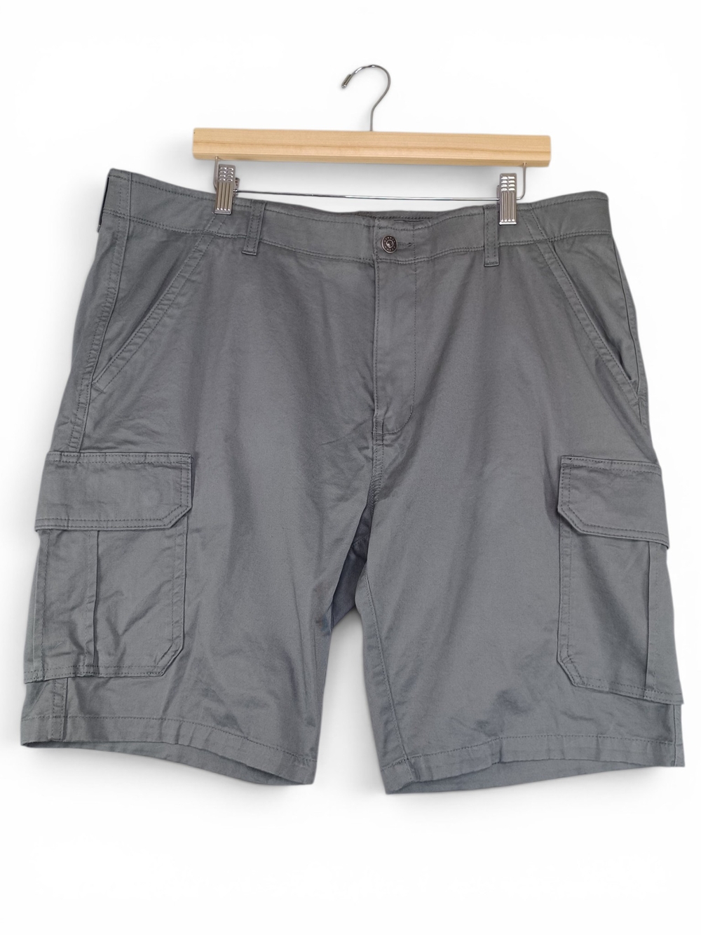 NWOT Denver Hayes Men's Cargo Shorts Gray 40 Utility Hiking Workwear Relaxed Fit